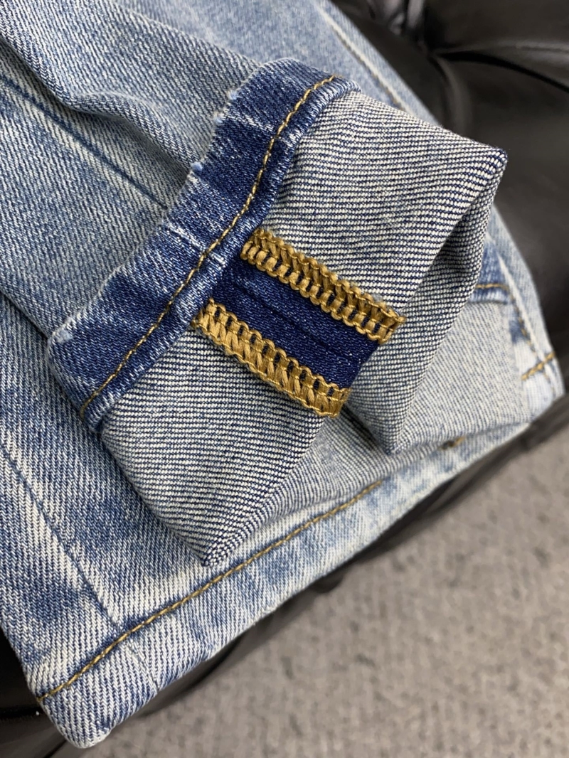 l0vis Vvtt0n jeans